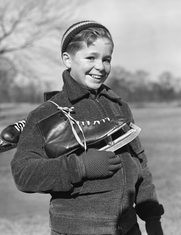 Junger Schlittschuhschüler 1940s, Fotograf unbekannt, Alamy Limited