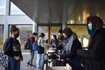 Gemeinsam verpacken wir wieder Glück, Leandra Brandenberg, G5c / Jonas Morf, G6c / Marina Joss, G6a 
