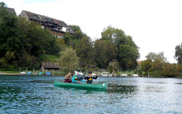 Landart, Gold und Kanufahrt auf dem Rhein 