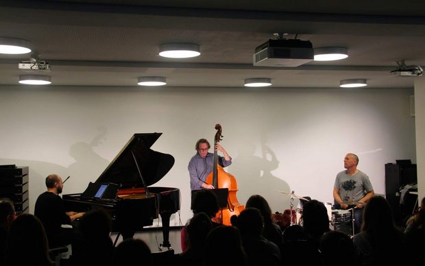 Claude Diallo mit seinem Trio «Forgotten Standards»