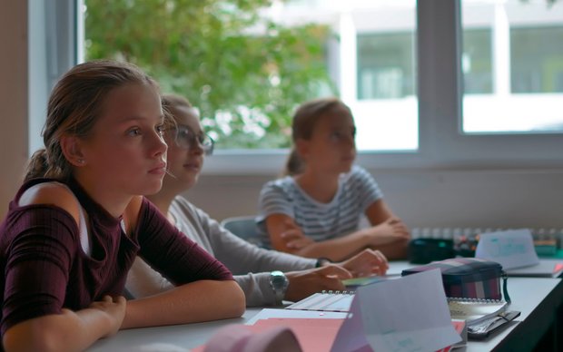 Schülerfoto: Jonas Morf, G4c, Blick in eine erste Klasse