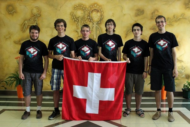 Informatik-Olympiade 2015, Timon Stampfli (mitte)