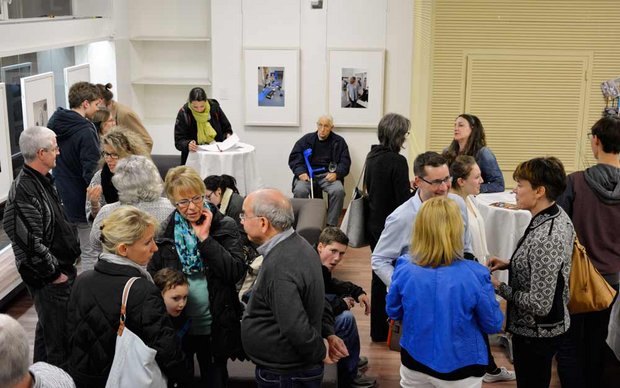 Vernissage, Junge Kunst in Uster – «Spiegeln ohne Spiegel»