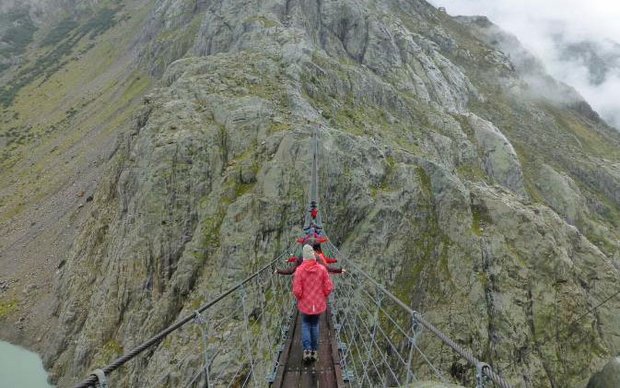 Hängebrücke am Ketteliweg