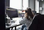 Schnitt in der Medienwerkstatt, Schülerfoto: Leandra Brandenberg; G5c