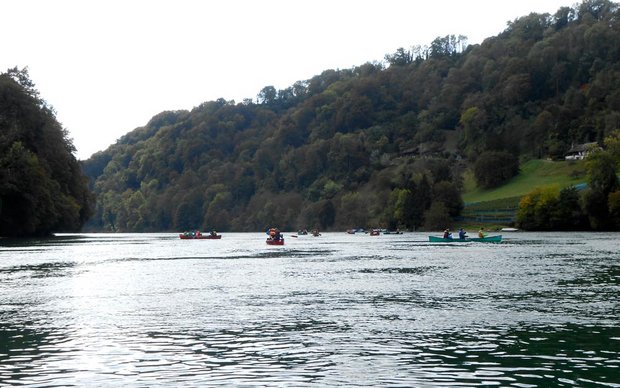 Landart, Gold und Kanufahrt auf dem Rhein 