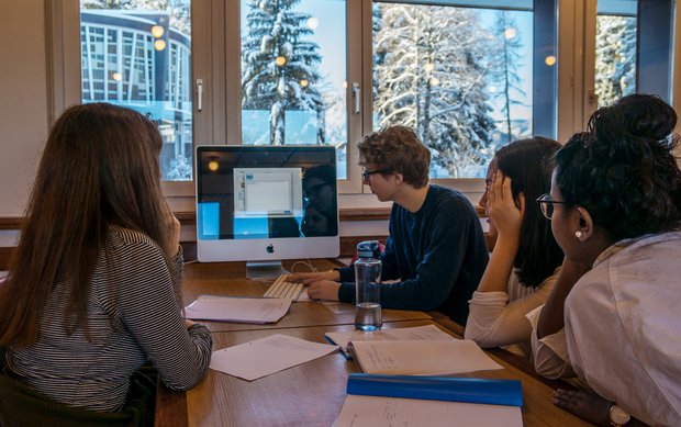 Die 5. Klassen in der Wirtschaftswoche in Einsiedeln