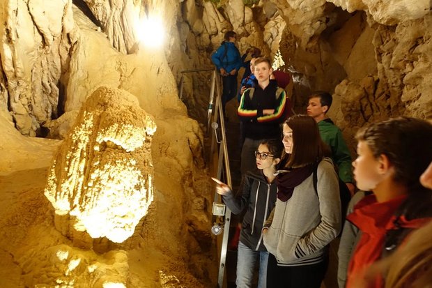 U2d in der Grotte von Vallorbe
