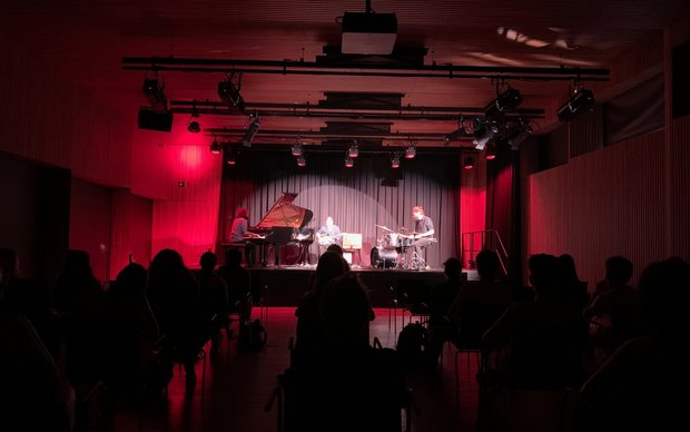 Trio Kali: Rückblick auf ein exklusives Konzert mit unveröffentlichten Werken