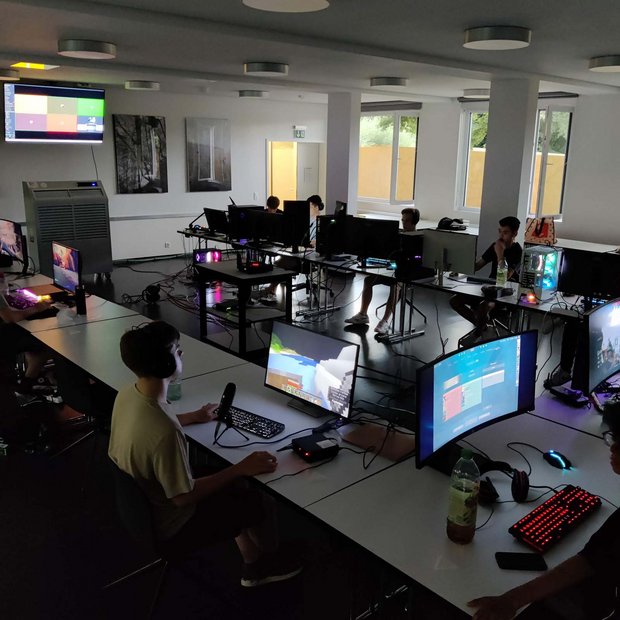 Niederlagen, Siege und Freundschaft