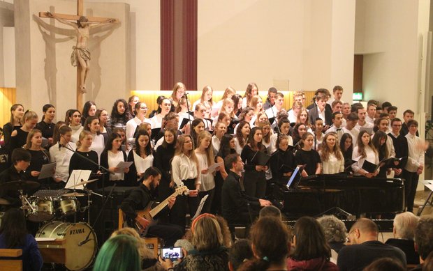 Let The Heaven Light Shine On Me: Weihnachtskonzert KUS 2018